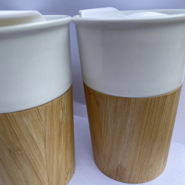 Kop i porcelæn og bambus