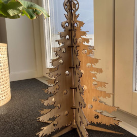 Juletræ skåret i 3mm FSC® 100% bambus